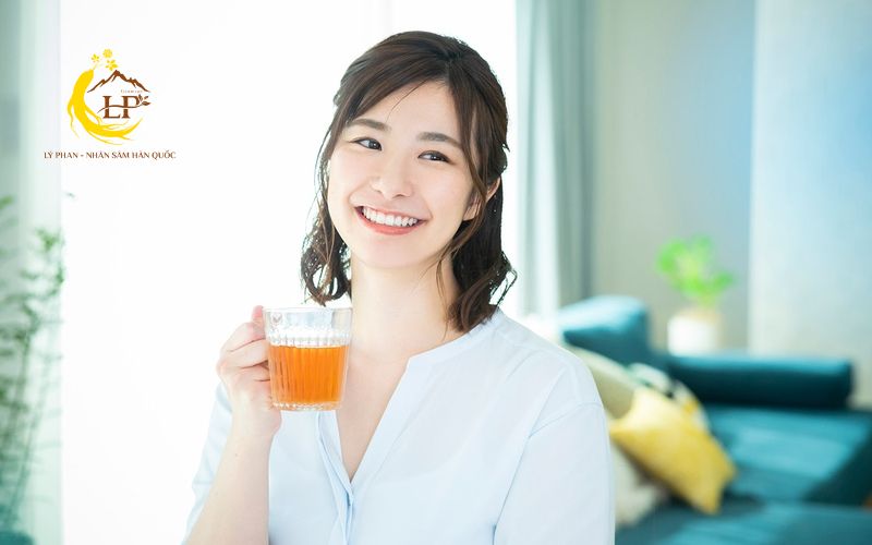 Lợi ích thẩm mỹ từ trà sơn mật hồng sâm
