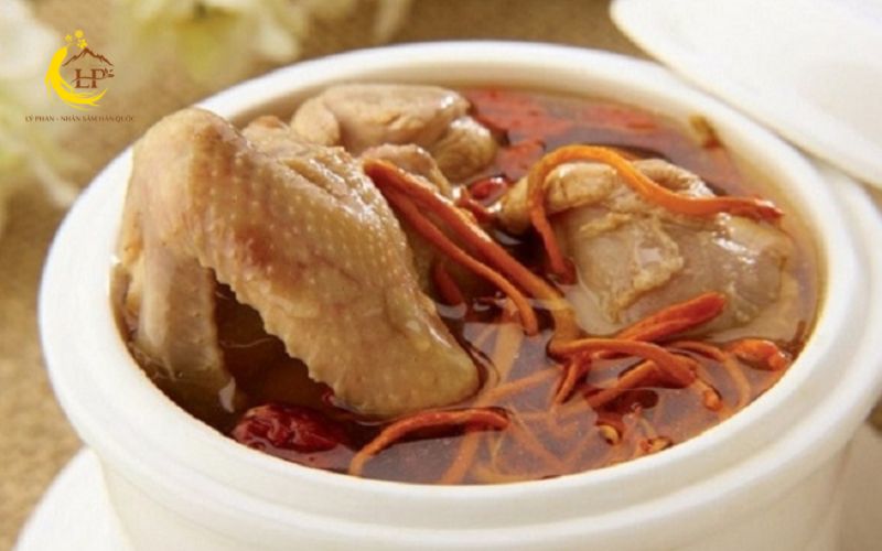 Gà hầm đông trùng hạ thảo Gà hầm đông trùng hạ thảo