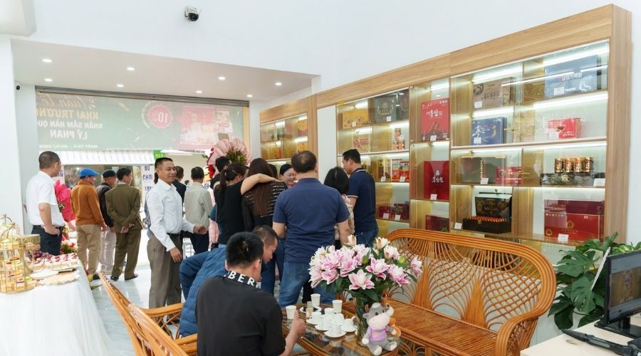 Cửa hàng Lý Phan Cửa hàng Lý Phan