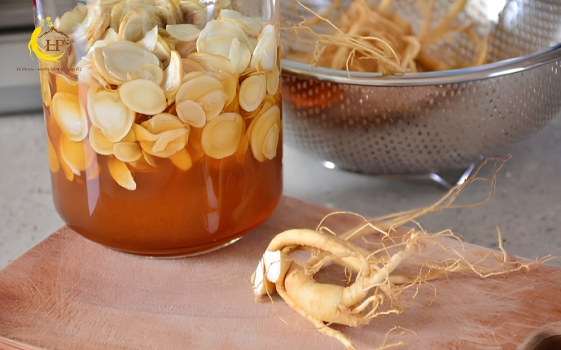 Nhân sâm tươi ngâm mật ong rừng